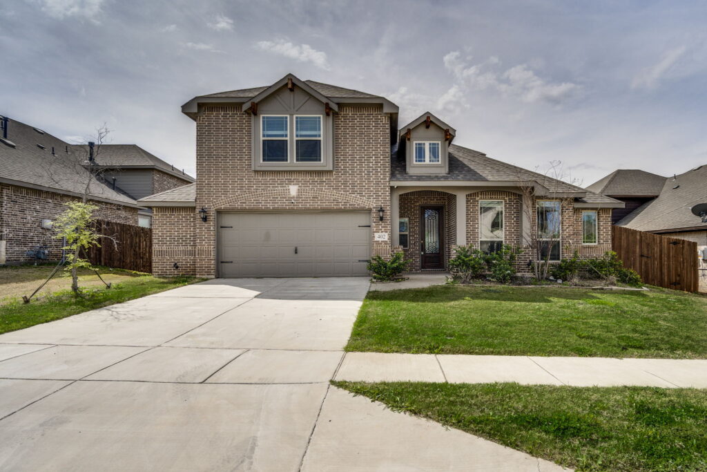 402 Milas Lane, Glenn Heights Home for Sale